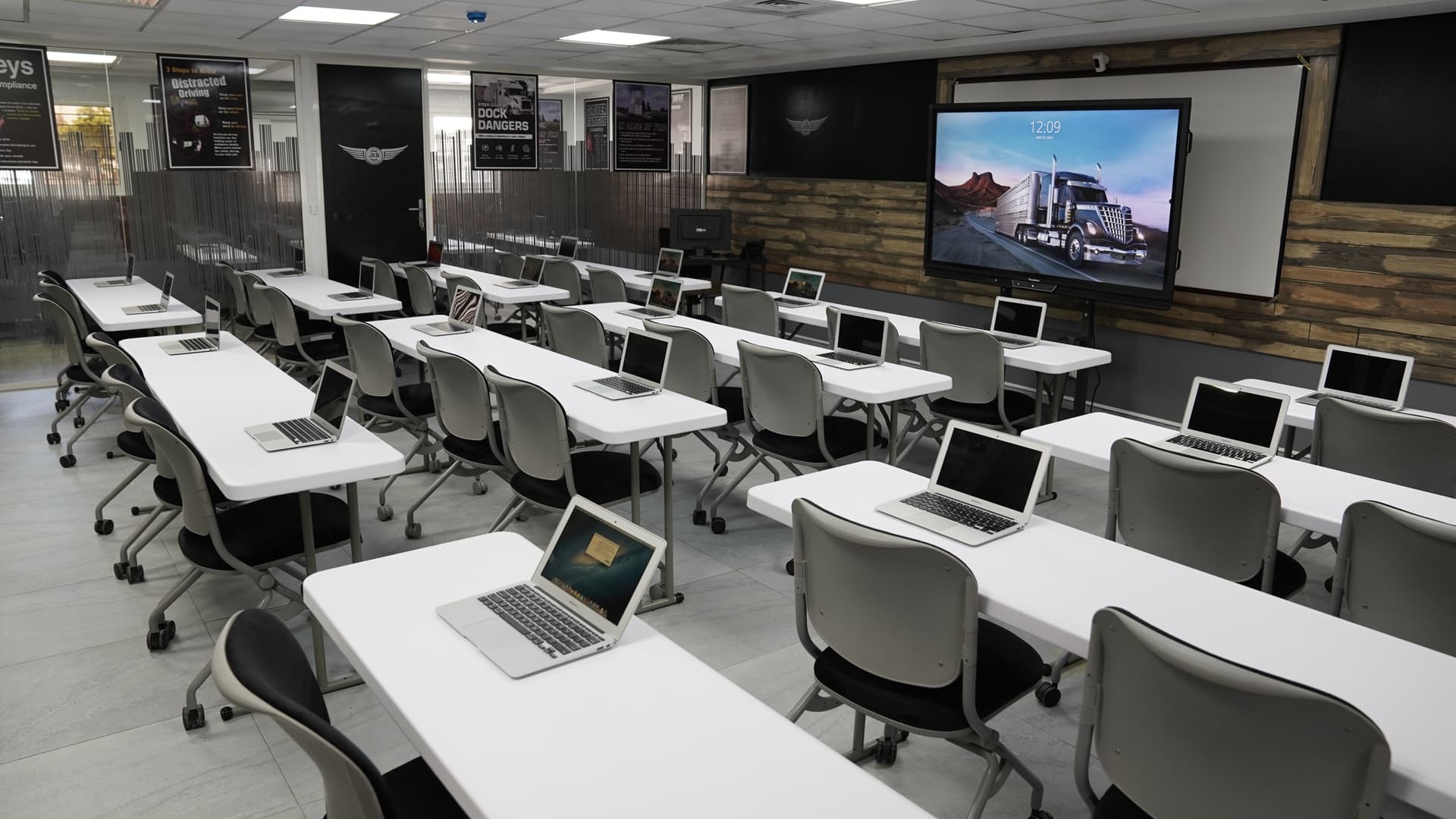 Salle informatique